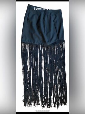 Do-Re mini skirt with fringe. Medium.